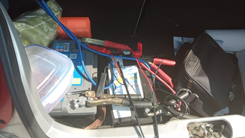 Battery installation in Marco IU0FBK mobile station