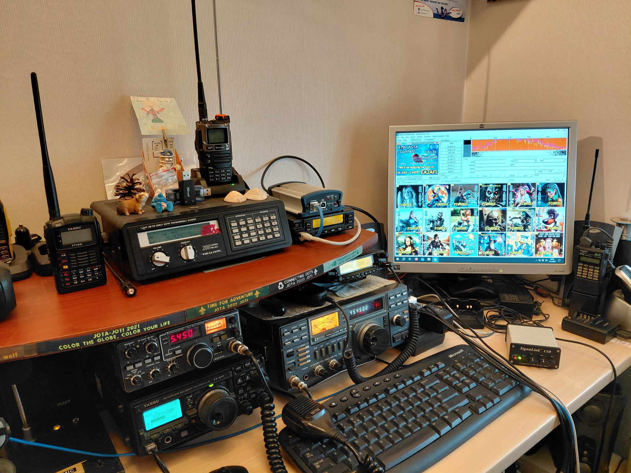 Peter PD0RBX radio shack