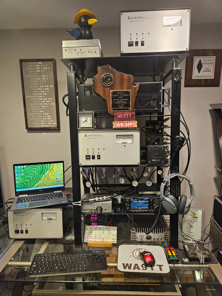 Larry WA9TT VHF and UHF station